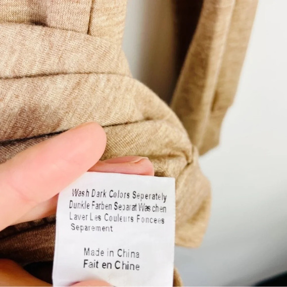 Halife Brown Scoop Neck Lightweight Top Size Small - Picture 5 of 7